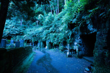 寿福寺の見どころは北条政子と源実朝の墓